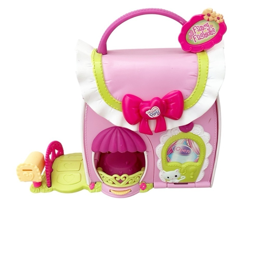 G3 My Little Pony Ponyville Fancy Fashion Boutique 2006 Hasbro Bundle & Save